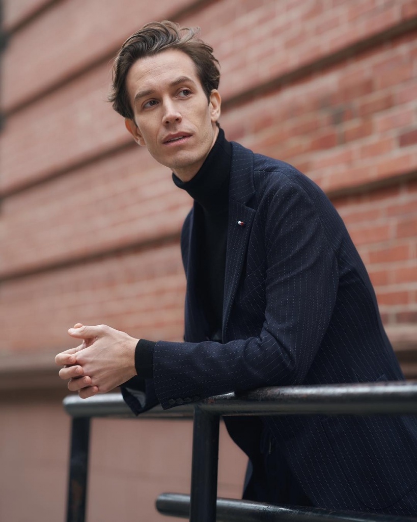 Стиль smart casual для мужчин: что должно быть в гардеробе tommyhilfiger_50075653_795022437504853_7613000620882001230_n